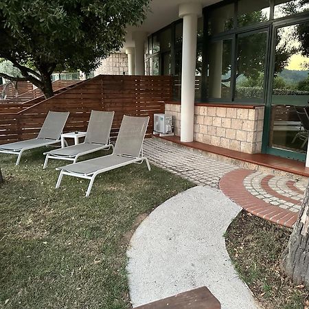 Hotel Villa De Santis Montefranco Exteriör bild