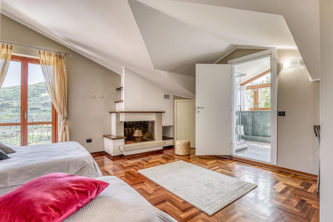 Hotel Villa De Santis Montefranco Exteriör bild
